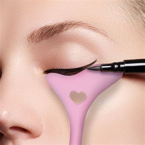 Wing illusion reusable silicone guide from semi magic beauty